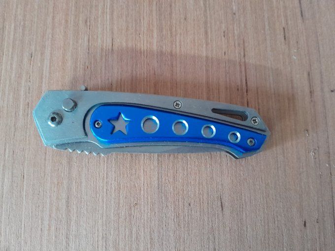 Couteau bleu "étoile"