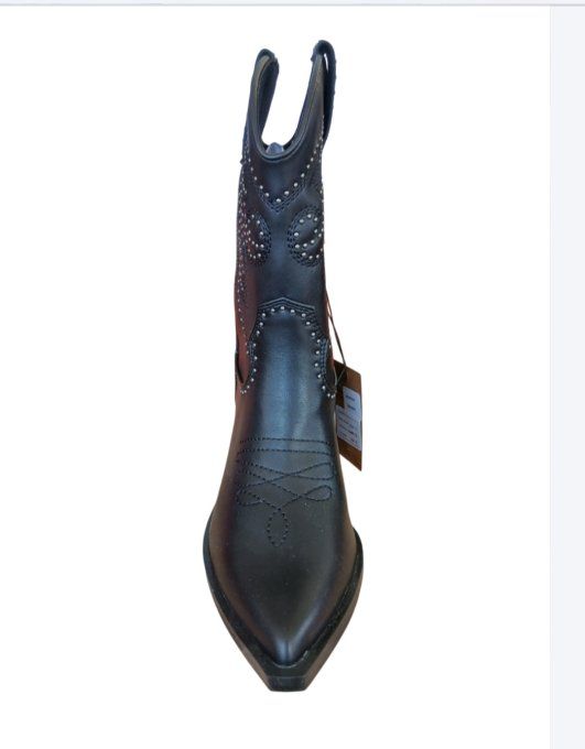 Bottine noir cloutés