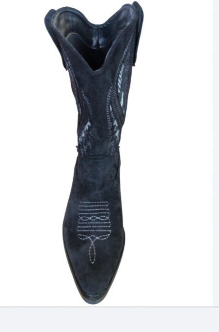 Botte façon daim noir à motifs