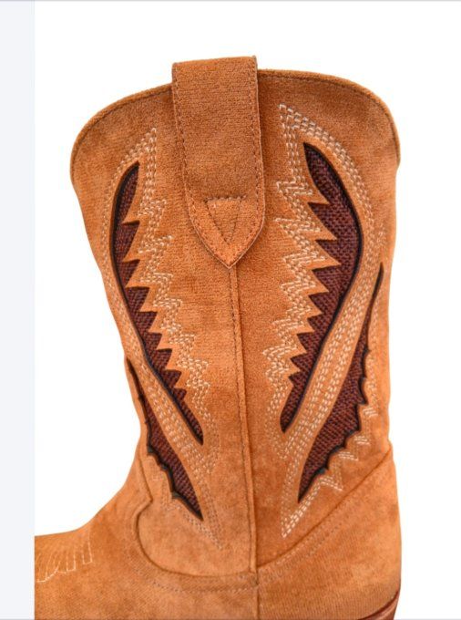 Botte façon daim  marron à motifs