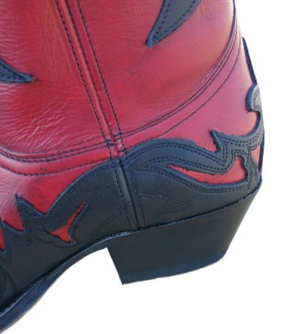 Sprinter negro lavado pull up rojo
