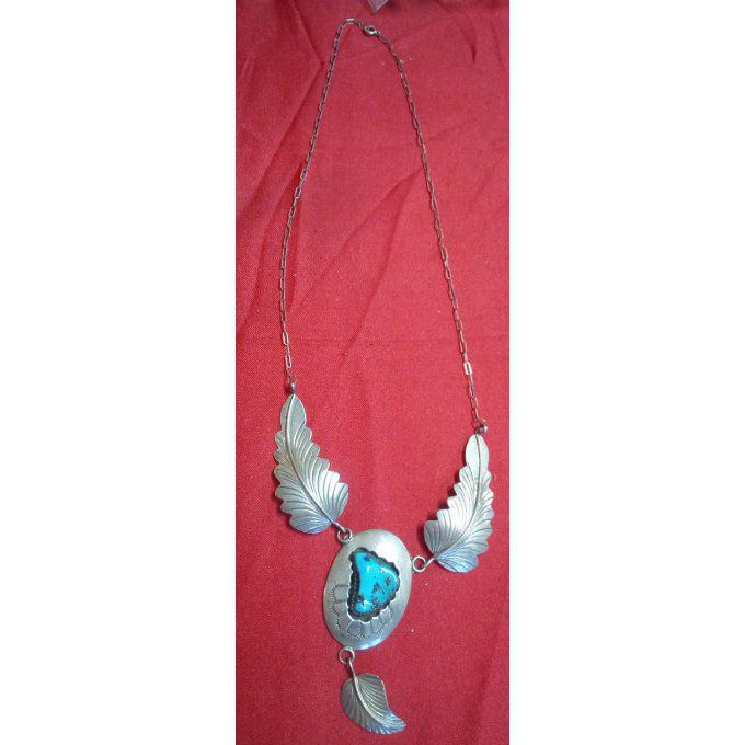 Collier 3 feuilles + Pierre Turquoise