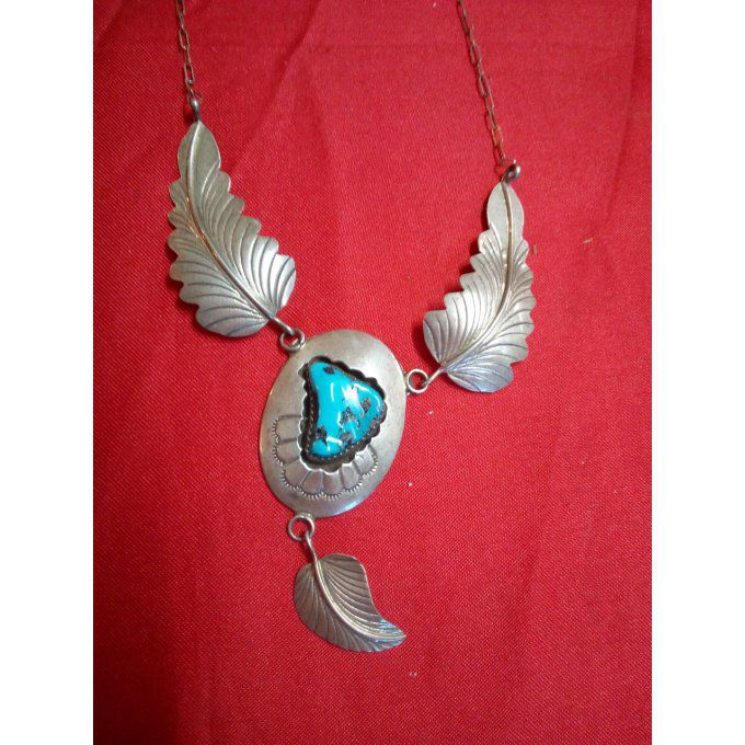 Collier 3 feuilles + Pierre Turquoise