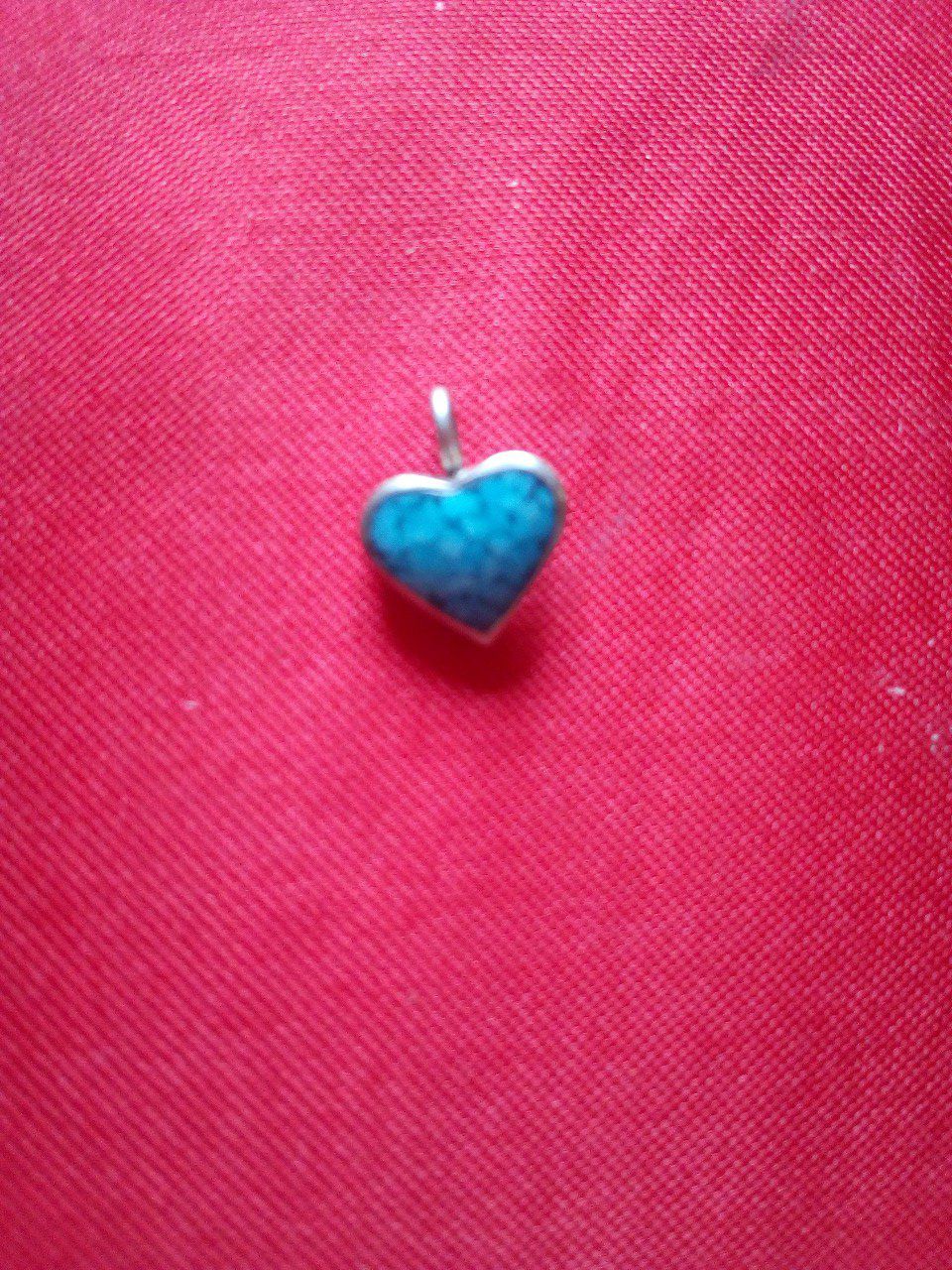 Pendentif petit coeur bleu