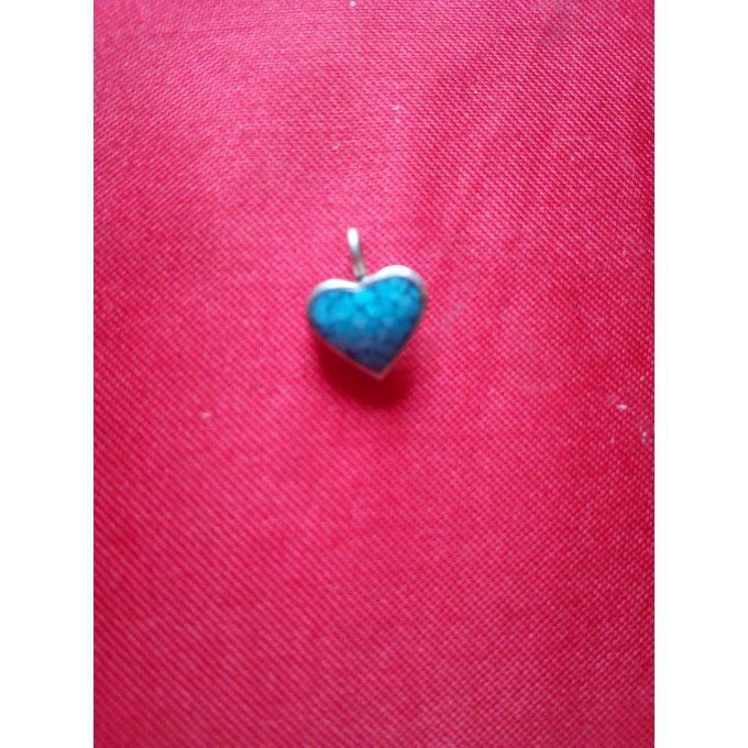 Pendentif petit coeur bleu