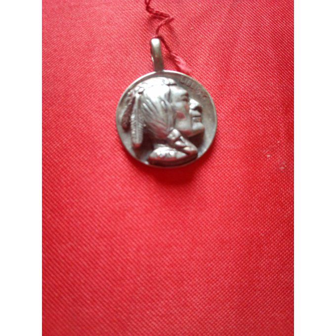 Pendentif médaillon tête d'indien