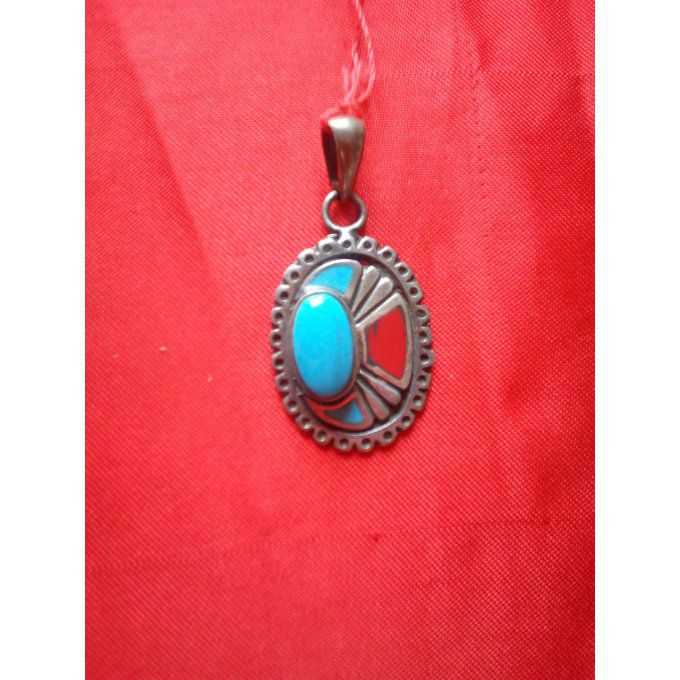 Pendentif médaillon conchas