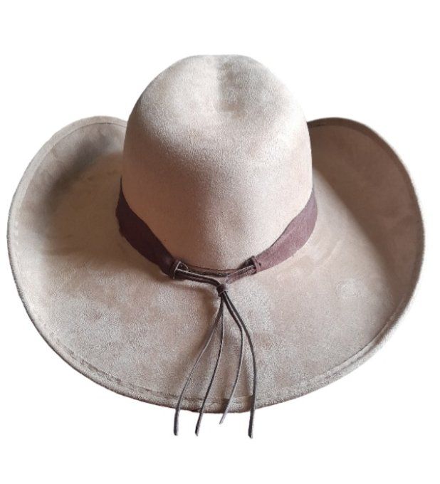 Hat " Peau de pêche  " marron.c