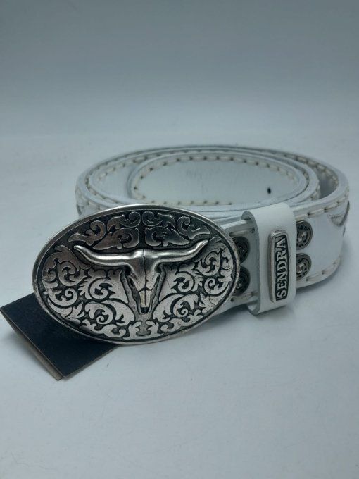 Ceinture blanche "crâne"
