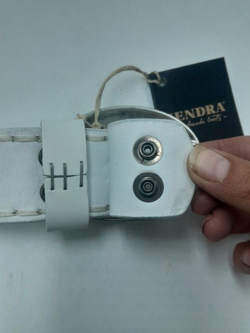 Ceinture blanche "crâne"