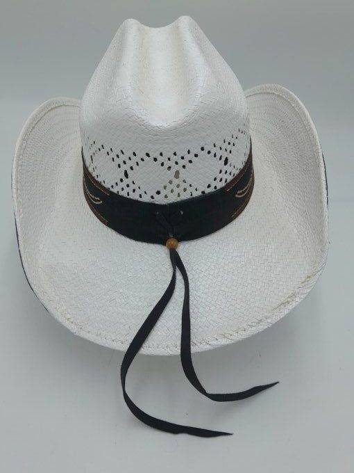 Chapeau blanc fleurs brodés